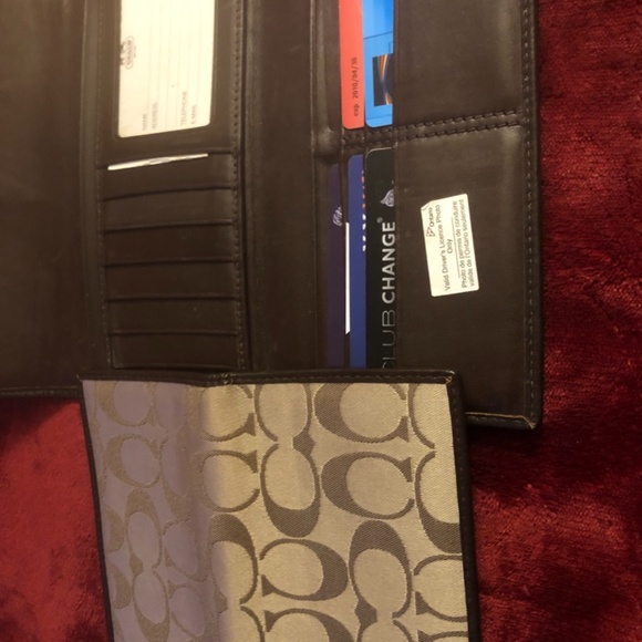 Coach wallet with card insert - Picture 5 of 5